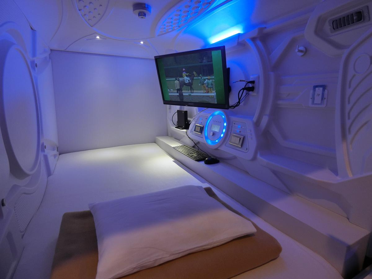 Capsule Hotel Manyudo Quioto Exterior foto